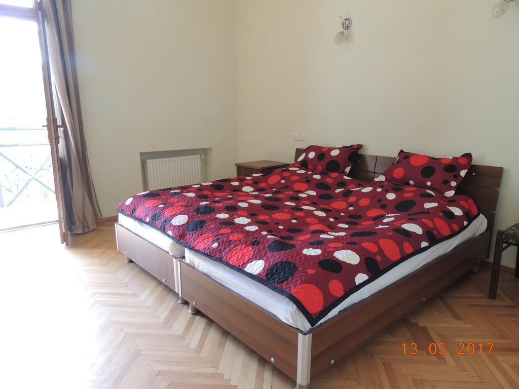Galavnis Kari Hotel Sighnaghi Ngoại thất bức ảnh
