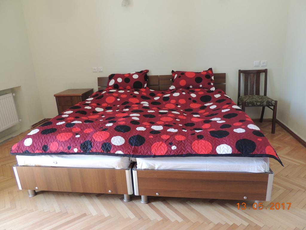 Galavnis Kari Hotel Sighnaghi Ngoại thất bức ảnh