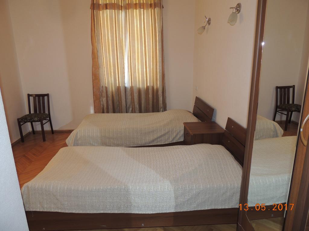 Galavnis Kari Hotel Sighnaghi Ngoại thất bức ảnh